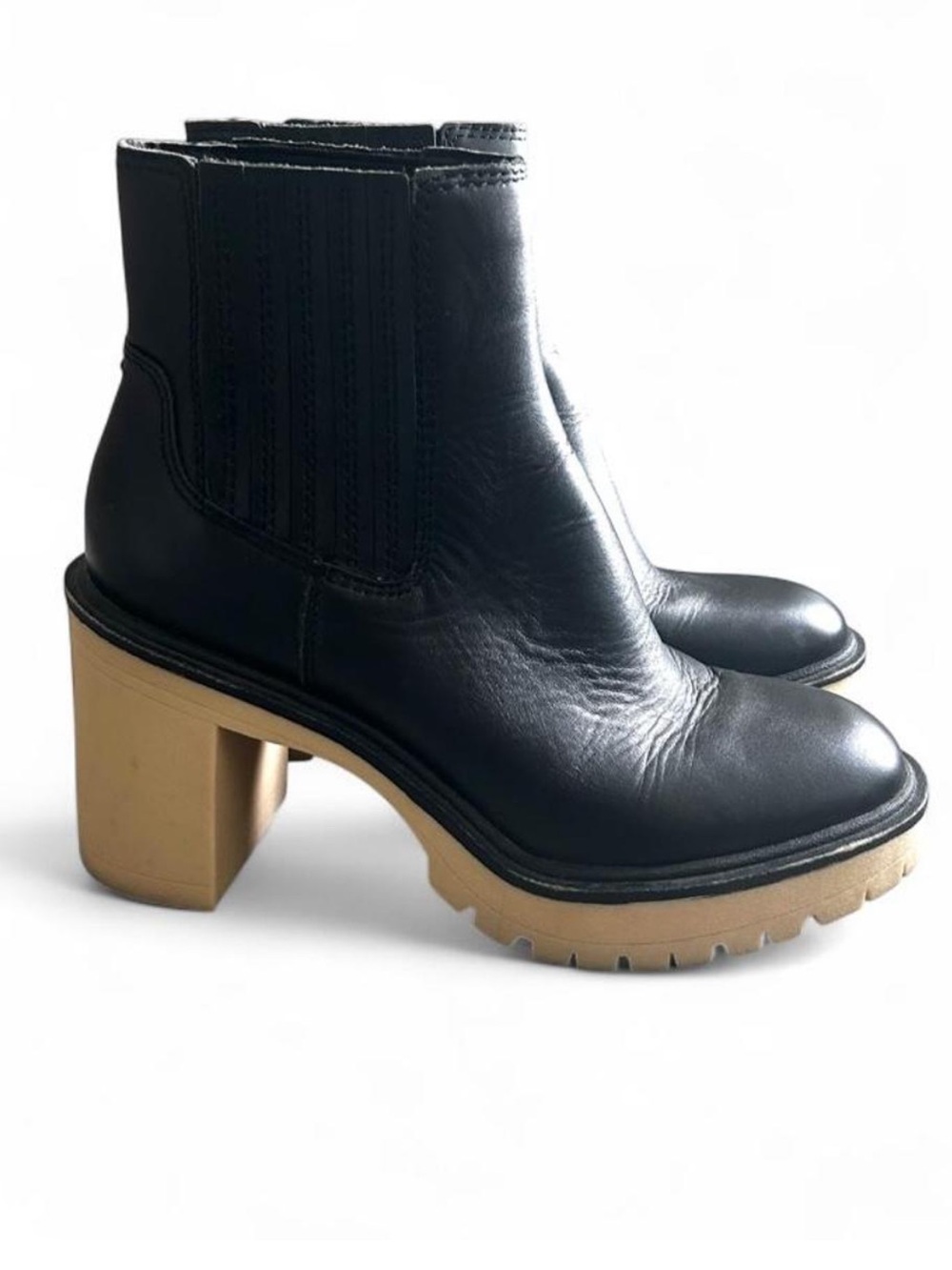 Dolce Vita Size 7.5 Black leather ankle boots w/chunky heel and platform sole